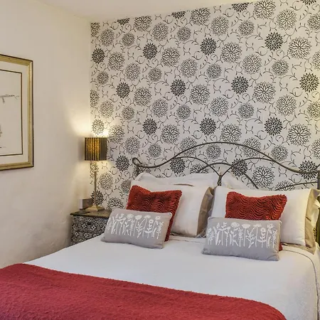 Stoney End * Askrigg